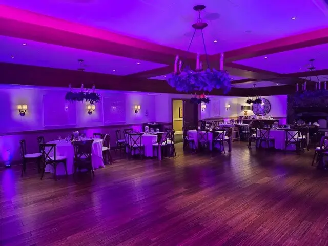 Massachusetts venue uplighting