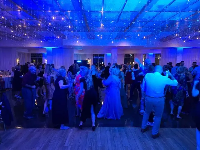 Rhode Island wedding uplighting